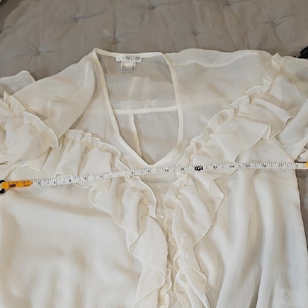 VENUS Ivory Ruffle Blouse - Picture 6 of 7